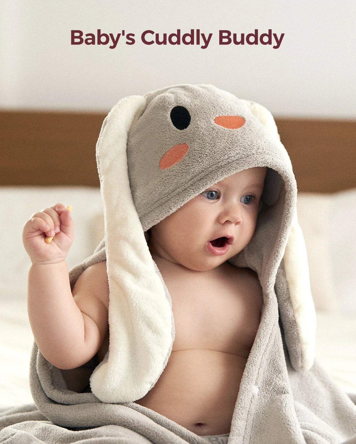 Momcozy Coral Fleece Hooded Baby Towel - Giraffe and Rabbit