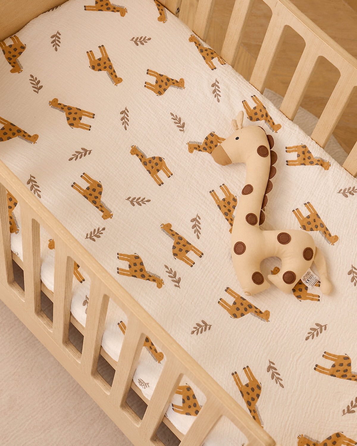 Momcozy Muslin Fitted Crib Sheets - 2 sizes - Bravery Giraffe