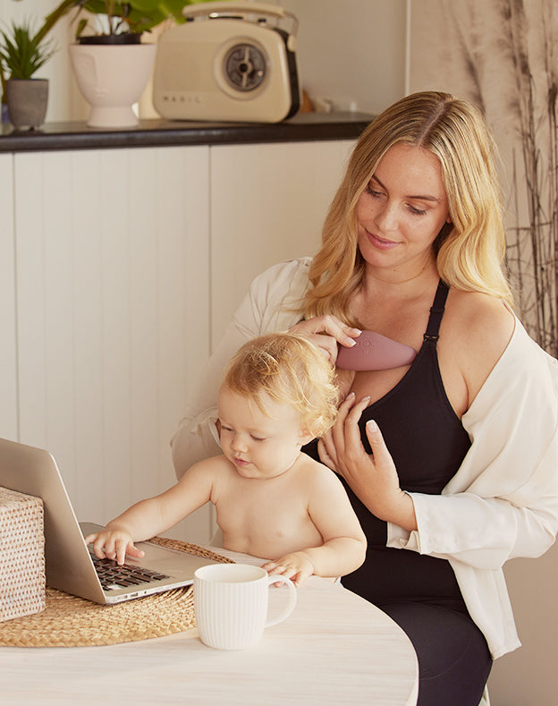 M5 Smart Heat Massager Bundle: Double M5 Smart Breast Pump and Double Breast Massager
